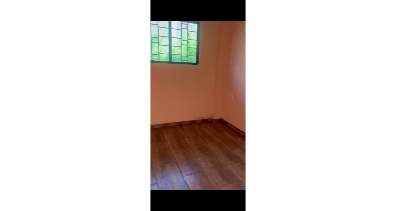 CASA ESQUINERA PRIMER PISO URBANIZACIÓN VILLA MARIA