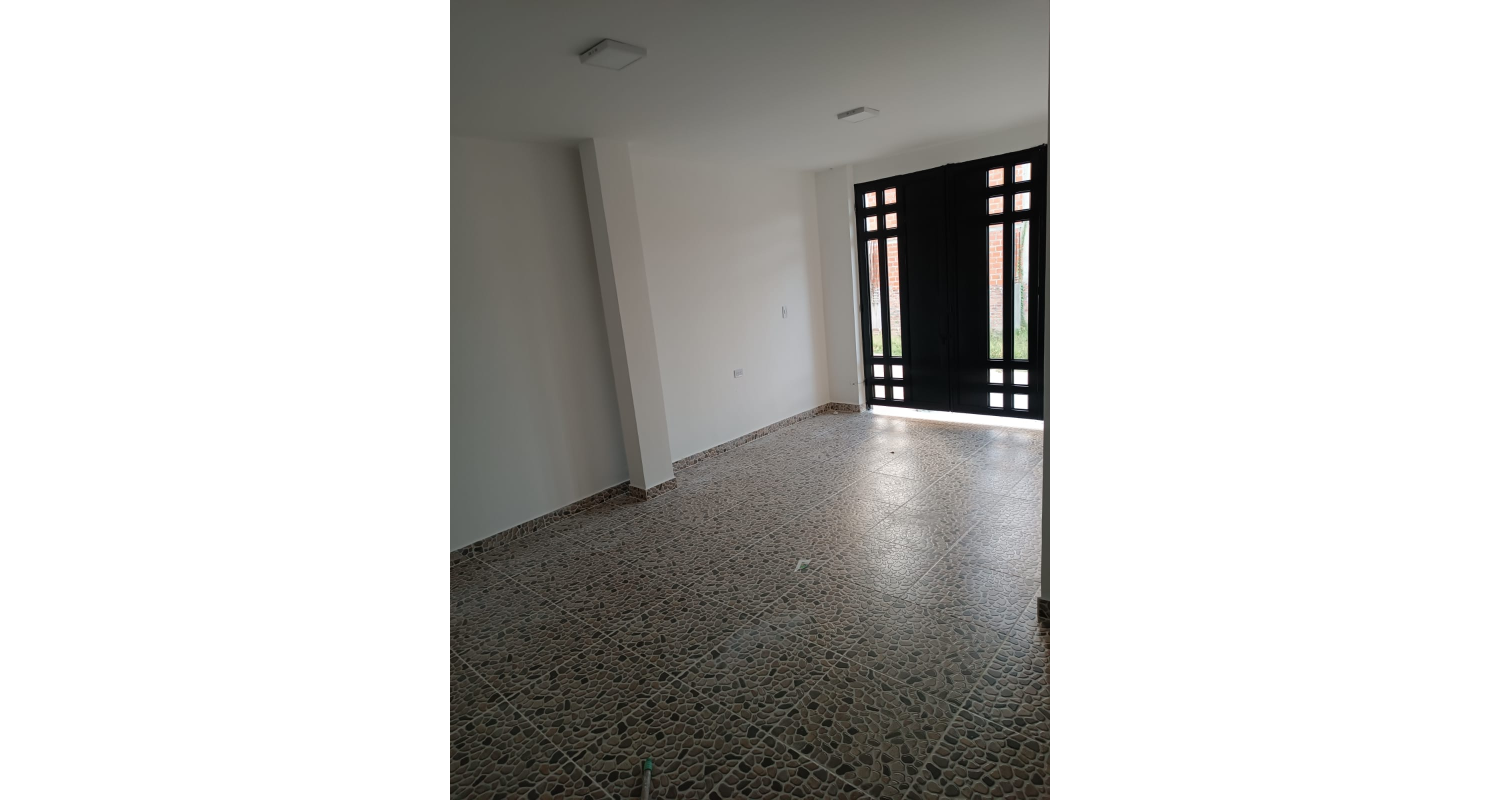 CASA ESQUINERA URBANIZACIÓN VILLA MARIA
