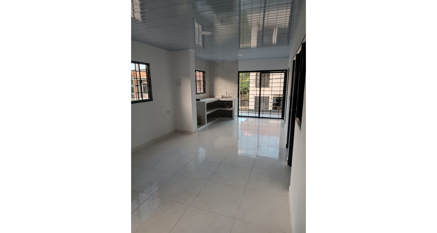 CASA ESQUINERA URBANIZACIÓN VILLA MARIA