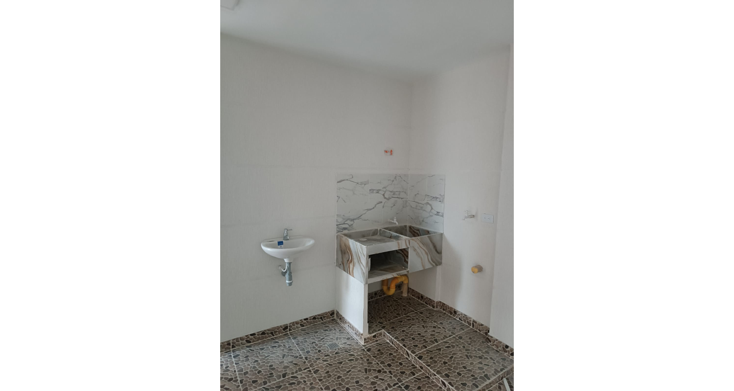 CASA ESQUINERA URBANIZACIÓN VILLA MARIA